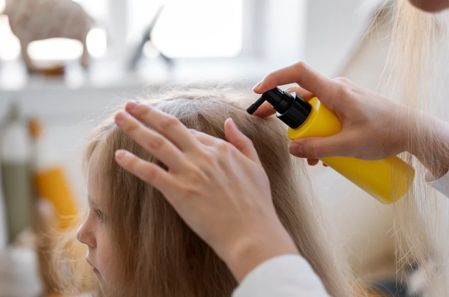 Chlorure de béhentrimonium BTAC 80% : 7 bienfaits puissants pour les cheveux 3 Le chlorure de béhentrimonium (CAS 17301 53 0) est un puissant agent conditionneur utilisé en soins capillaires. Découvrez ses bienfaits, ses utilisations et comment l'acheter auprès d'un fabricant de BTAC de confiance.