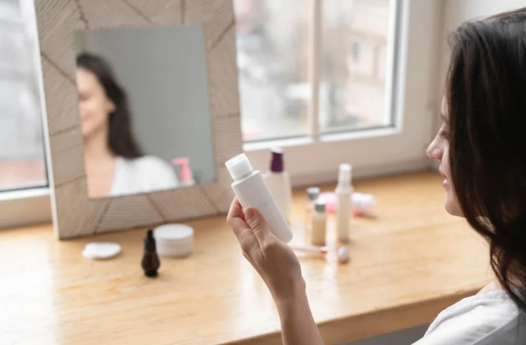 D-Panthenol CAS 81-13-0 in Cosmetic Formulations: Guidance and Data 2 Dexpanthenol D-Panthenol skin barrier repair ingredient
